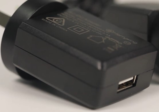 6938818313071 Yealink 5V 0.6 Amp Replacement Power Supply Unit for W53H / W56H, W60B DECT Products, USB, No Cord Included