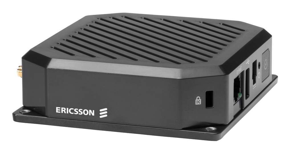 [NHC-S400E-5Y] Cradlepoint S400 Compact IoT Router, LTE, Secure Connect SASE, 5 Year Essentials NetCloud WiFi (300 Mbps modem), with AC power supply and antennas