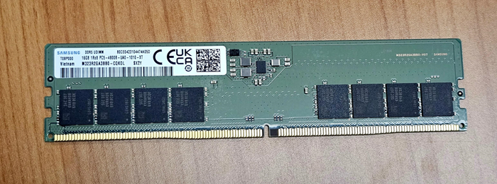 [MECD5-1X16G48OEM] MECD5-1X16G48OEM OEM 16GB (1x16GB) DDR5 UDIMM 4800MHz CL40 1.1V Desktop PC Memory RAM 1yr wty (not Crucial)