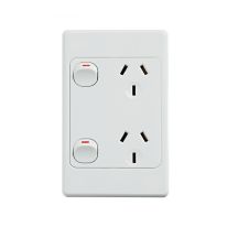 [040.000.0079] Ultima Double Power Point 250V 10A - Vertical